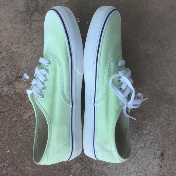 Vans Authentic Light Green Skate Shoes Low Top - Picture 4 of 7